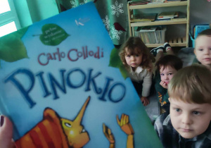 Czytamy przygody Pinokia