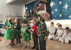 Występ choinek - piosenka