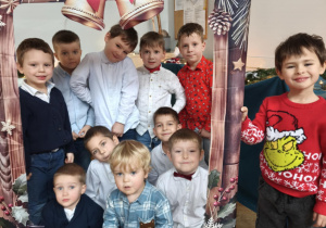 Zdjęcia dzieci w świątecznej ramce