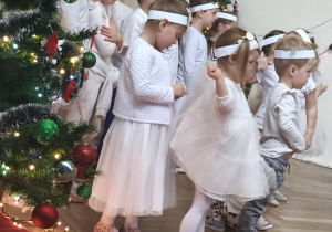 Występ dzieci z kolędą