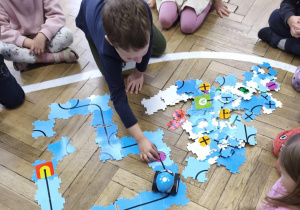 Zabawa w kodowanie z robotem