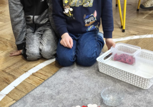 Praca wolna - z materiałem walentynkowym - mandala