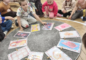 Zabawa w przeliczanie pączków