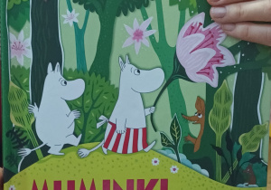 Zdjęcie książki pt."Muminki szukają domu".