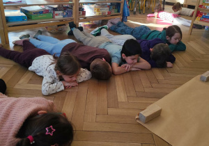 ćwiczenia relaksacyjne pt. " Na łące"