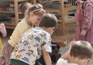 Wspólna praca z materiałem