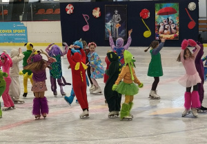 Występy dzieci szkolnych - postacie bajkowe