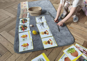 Dzieci poznają symbole świąteczne