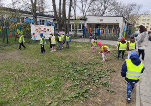 na naszym trawniku można było znaleźć mnóstwo rzeczy.