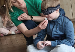 Dziecko poznaje świat za pomocą smaku