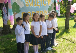 Występ 7 latków
