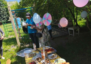Poczęstunek przygotowany przez rodziców